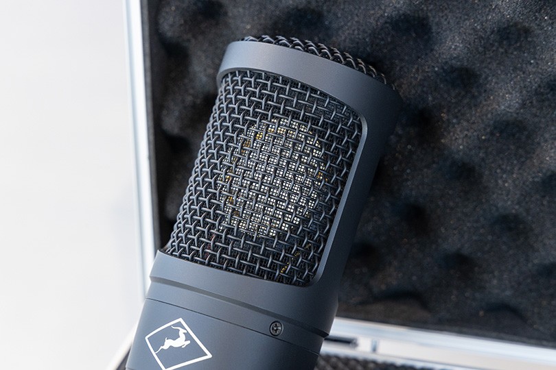 A Complete Guide to Microphones: Types and Their Uses