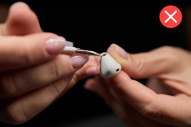 How to Clean Your Headphones