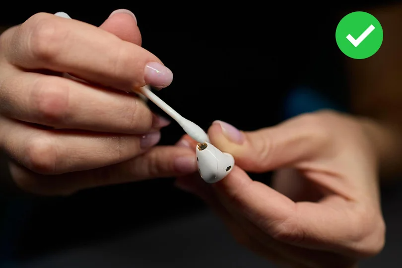 How to Clean Your Headphones