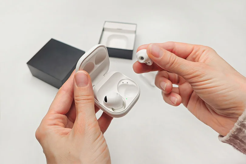 How to Clean Your Headphones