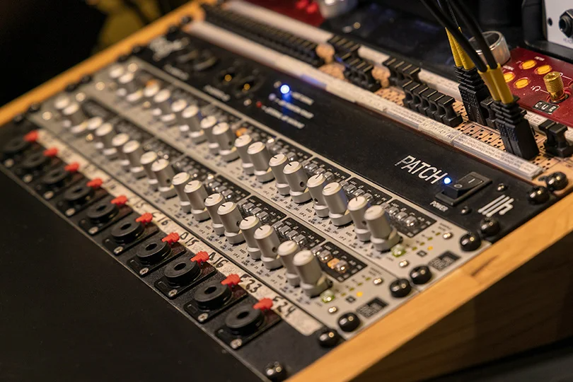Guide to Microphone Preamplifiers
