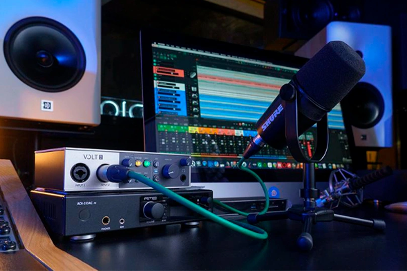 How to Connect a Microphone to a Computer