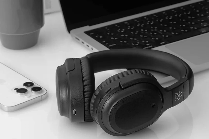 Choose Your Wireless Headphones
