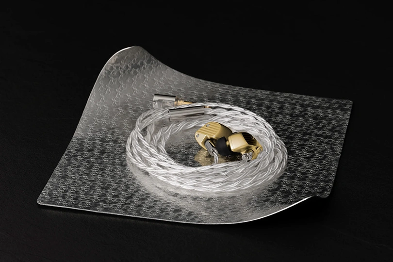 Final Audio A10000 Collector’s Edition – limited to 300 units worldwide