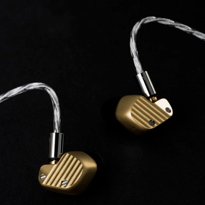 High End headphones Final Audio A10000 Collector’s Edition Gold - img.1