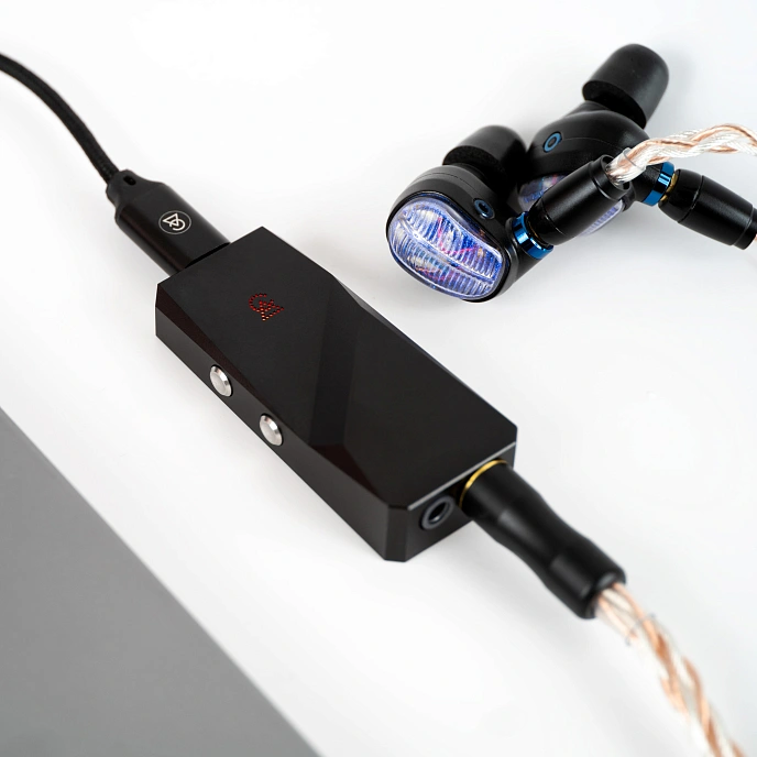 Headphone amplifier with DAC Campfire Audio Relay - img.8