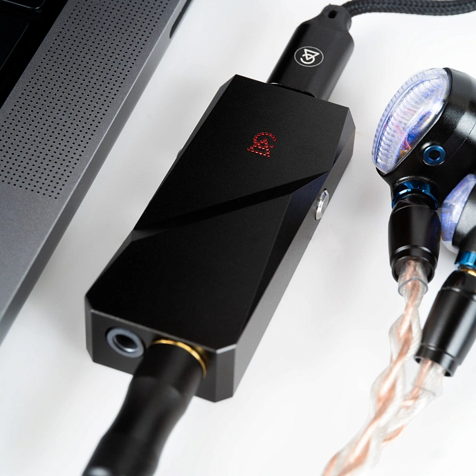 Headphone amplifier with DAC Campfire Audio Relay - img.9