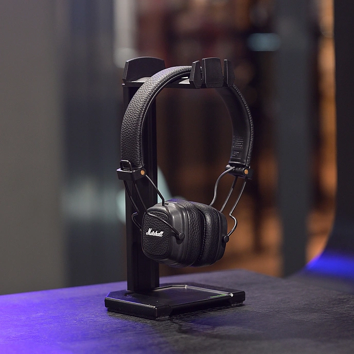 Headphone stand Gravity GHPHTT01B - img.1