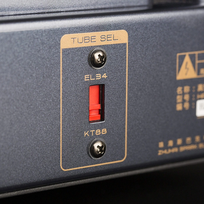 Headphone Amplifier Cayin HA-6A Black - img.2