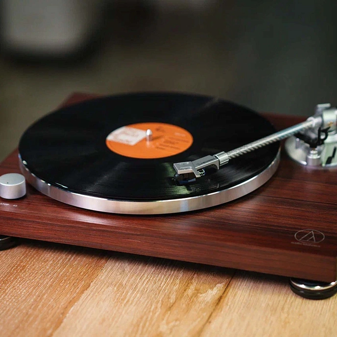 Turntable Audio-Technica AT-LPW50BT-RW - img.3