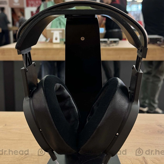 Over-ear headphones Abyss Diana DZ Gold Forged with 1.5m 4.4mm cable - img.3