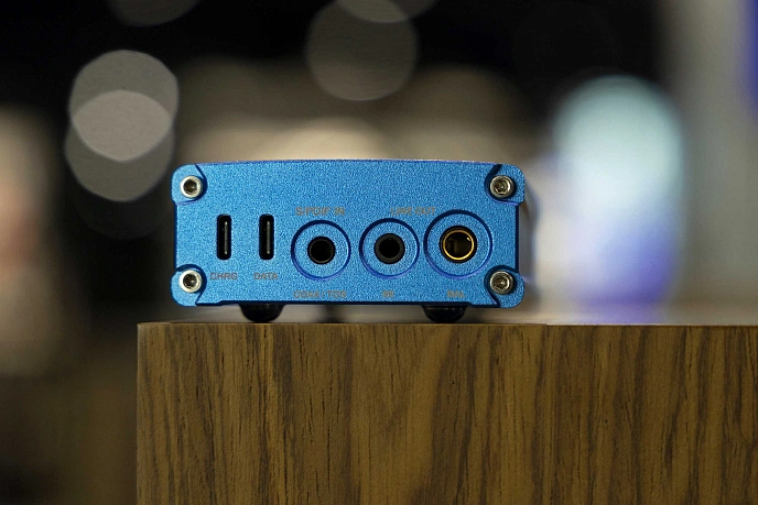 Headphone amplifier with DAC EarMen Angel - img.9