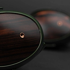 High End headphones Meze Strada