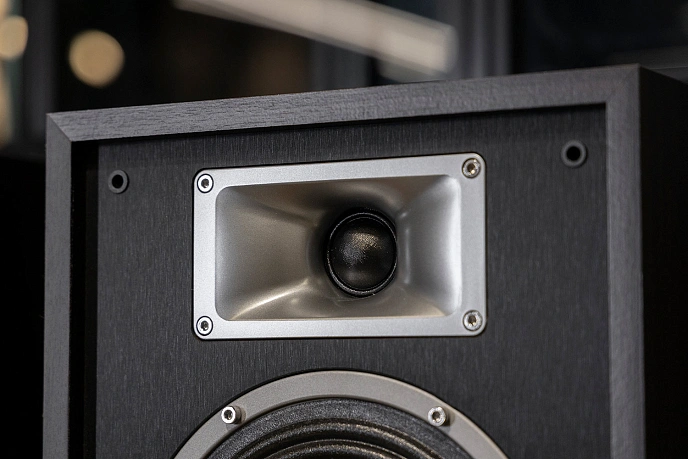 Bookshelf speakers Magnat Transpuls 800A - img.10