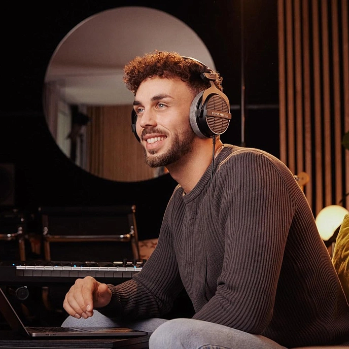 Over-ear headphones Beyerdynamic DT 990 PRO 80 Ohms - img.6