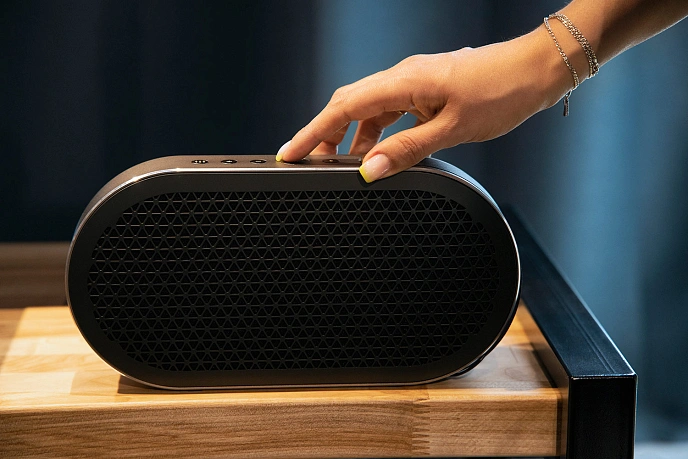 Portable speaker Dali Katch G2 Iron Black - img.1