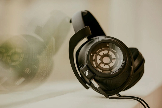 High End headphones Sennheiser HD 820 - img.7