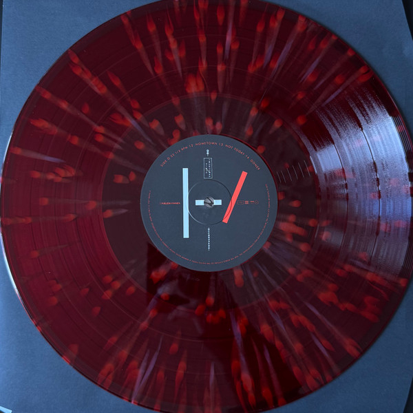 Vinyl Record Twenty One Pilots – Blurryface (10 Year Anniversary Burgundy Splatter) - 2LP - img.5