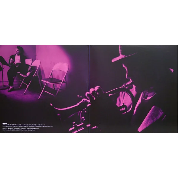 Vinyl Record Chet Baker – Sings & Plays LP - img.2