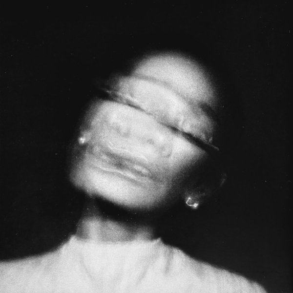 Vinyl Record Ariana Grande - Petal (Opaque Gray (Gray Skies), Alternate Cover) LP - img.15