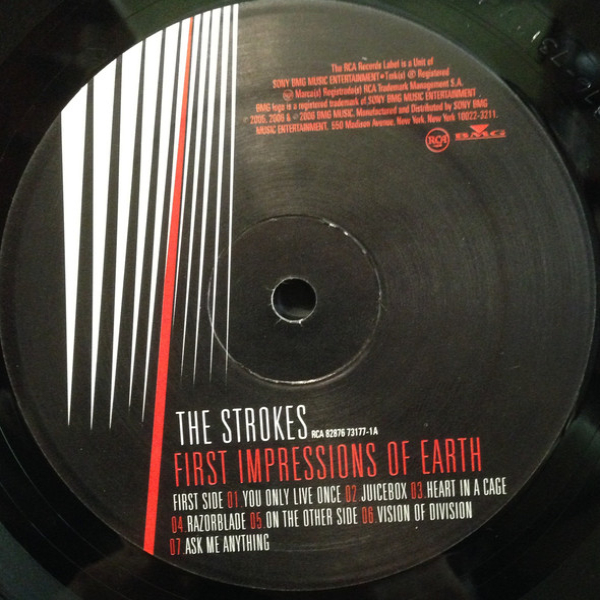 Vinyl Record The Strokes - First Impressions Of Earth LP - img.2