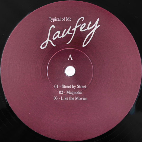 Vinyl Record Laufey – Typical Of Me (Black) LP - img.6