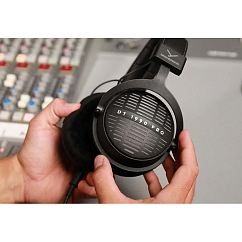 Over-ear headphones Beyerdynamic DT 1990 PRO MKII 30 Ohms