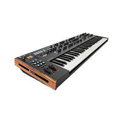Synthesizer Novation Summit Black