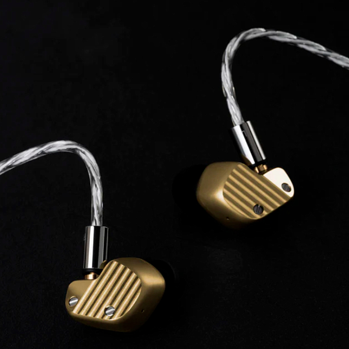 High End headphones Final Audio A10000 Collector’s Edition Gold - img.1