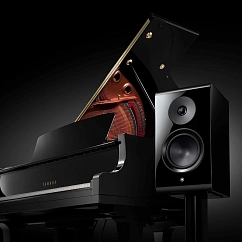 Bookshelf speakers Yamaha NS-800A Piano Black