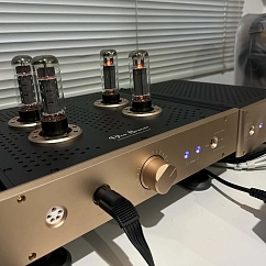Headphone Amplifier HeadAmp Blue Hawaii Special Edition Satin Champagne