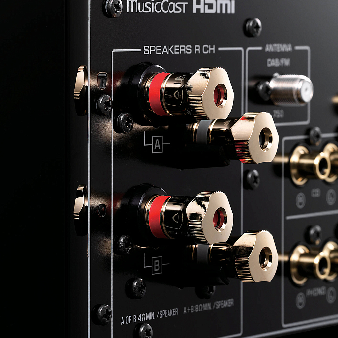 Receiver Yamaha R-N2000A Black Piano - img.9