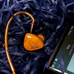 In-ear headphones Queen Of Audio Mojito amber