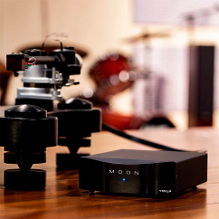 Phono Stage Moon by Simaudio 110LP v2