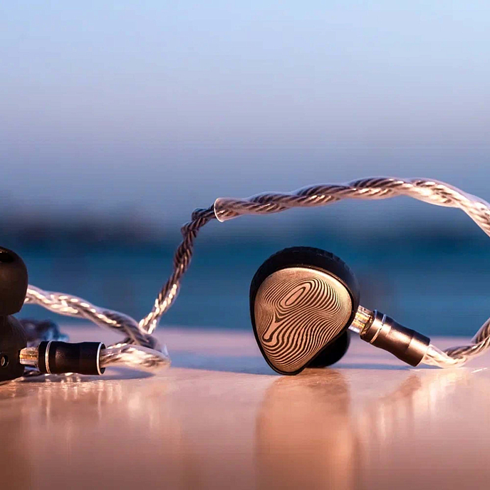 IEMs headphones Noble Audio Viking Ragnar - img.2