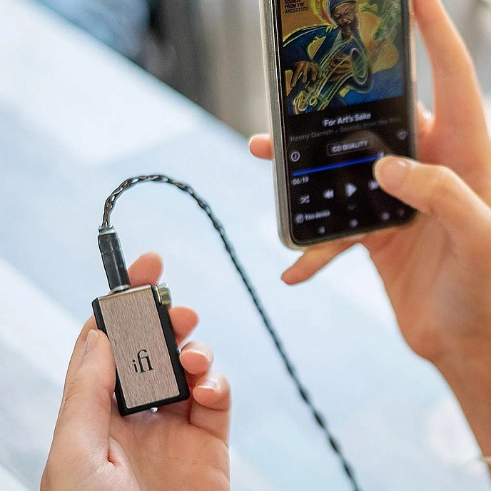 Headphone amplifier with DAC iFi Go Blu - img.13