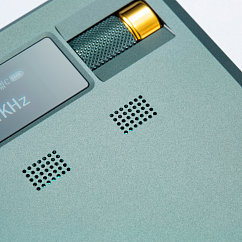 Headphone amplifier with DAC Cayin RU9