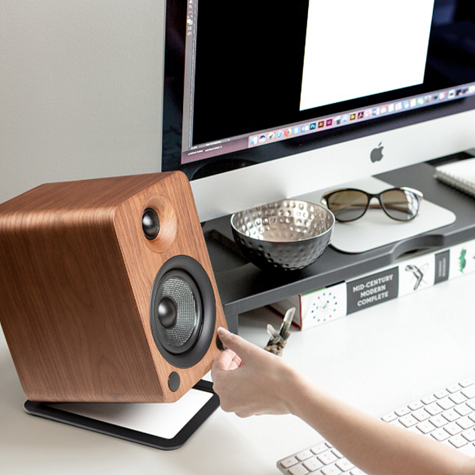 Bookshelf speakers Kanto YU4 Walnut - img.4