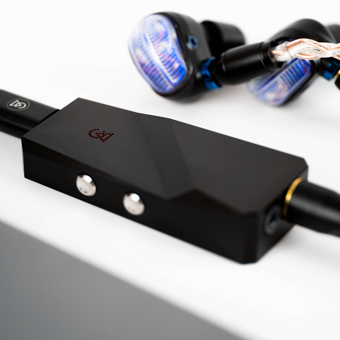 Headphone amplifier with DAC Campfire Audio Relay - img.10