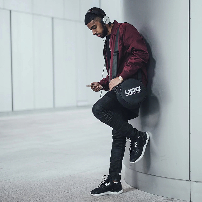 Headphone case UDG Ultimate DIGI Headphone Bag Black - img.1