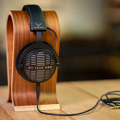 Over-ear headphones Beyerdynamic DT 1990 PRO
