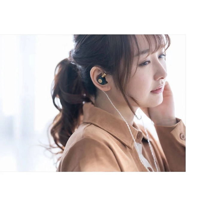 IEMs headphones Queen Of Audio Gimlet Green - img.11