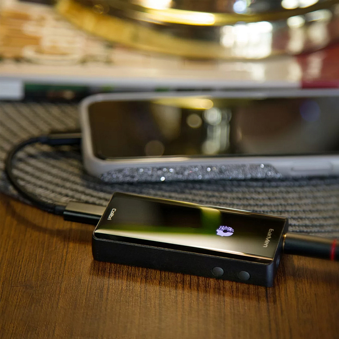 Headphone amplifier with DAC Earmen Colibri - img.7