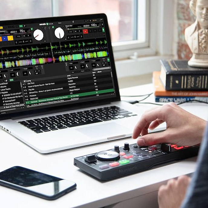 DJ controller Numark DJ2GO2 Touch Black - img.3