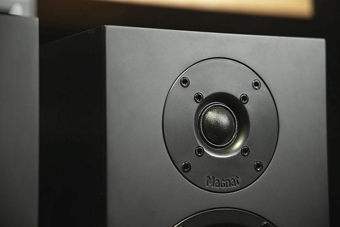 Bookshelf speakers Magnat Multi Monitor 220 Black - img.7
