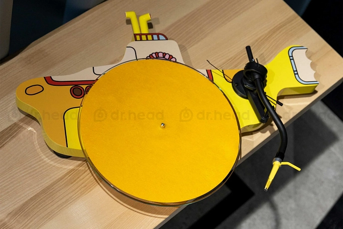 Turntable Pro-Ject The Beatles Yellow Submarine - img.10