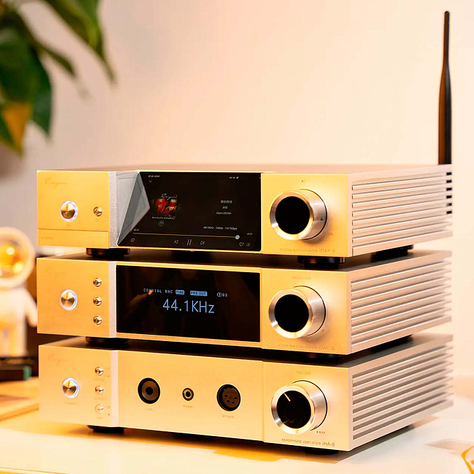 Headphone Amplifier Cayin IHA-8 Silver - img.6