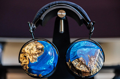 Over-ear headphones ZMF Atrium Resin Flake Blue Aluminum