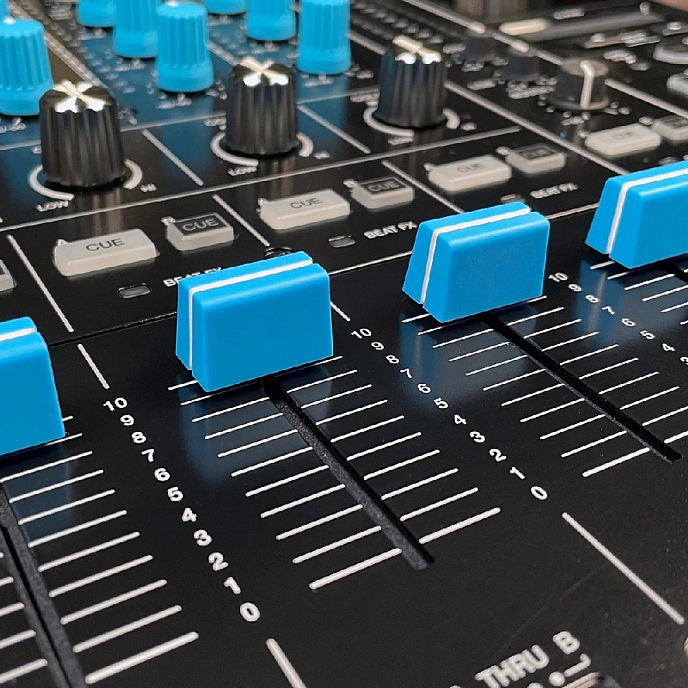 DJTT Chroma Caps Fader Pro Magvel (Plastic) Chrome Gold - img.2