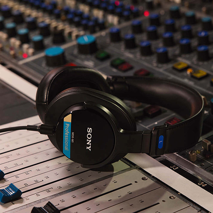 Monitor headphones Sony MDR-M1 Black - img.14